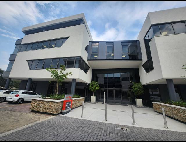 333M² OFFICE TO LET IN VORNA VALLEY